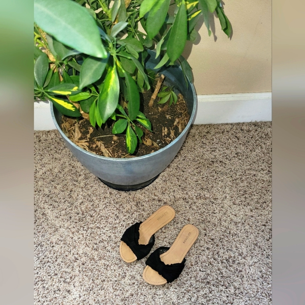 Call It Spring Slip On Sandals Women's Sz 7 - Picture 1 of 7
